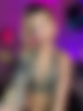 Cinamoonn's Live XXX Chat