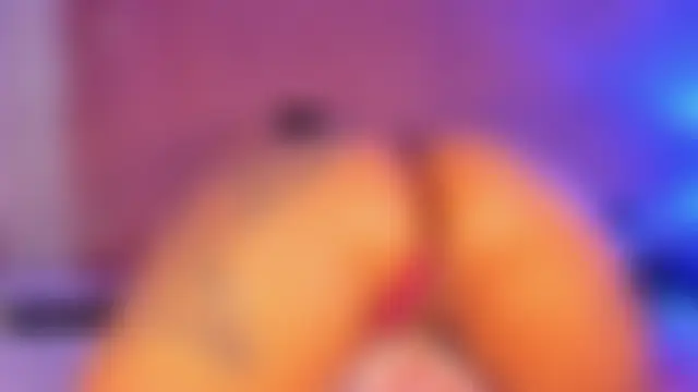 ValeriaRey_'s Live Chat Room