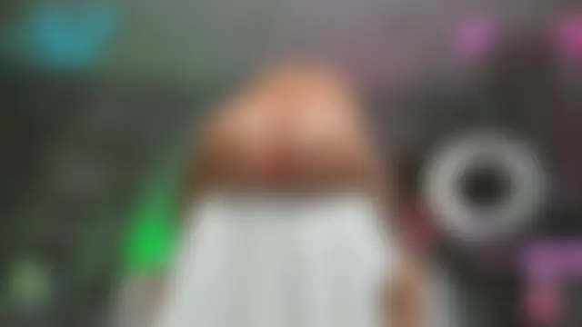 Smallnipples Show in webcam