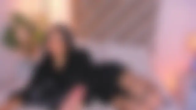 malaia_hills' Live Chat Room