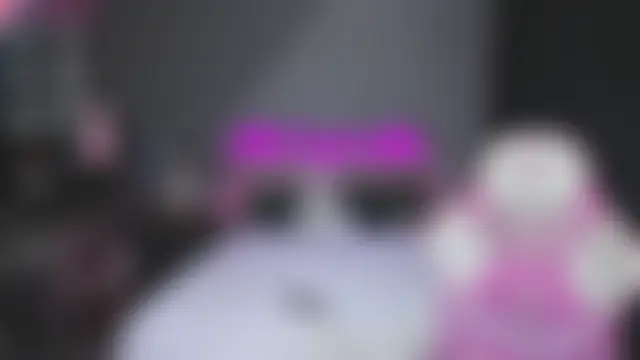 Maggie_Moore's Live Chat Room