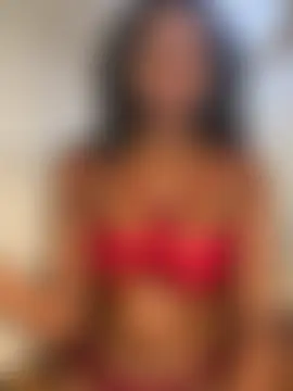 hot_daily élő chatszobája