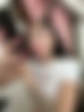 Bonny_Eva Adlı Modelin Canlı Sohbet Odası