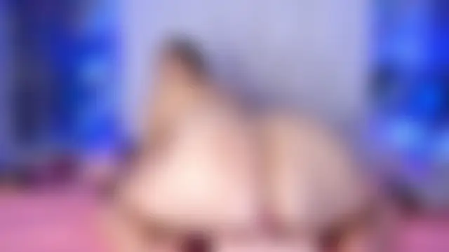 Chat soba uživo modela DanniaMonroee