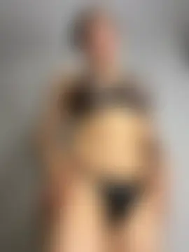 FOX_LATINA's Live XXX Chat