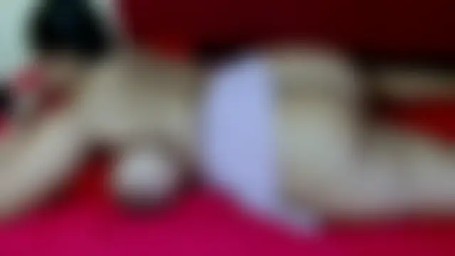 HugeTitisxx – Naživo chatovacia miestnosť