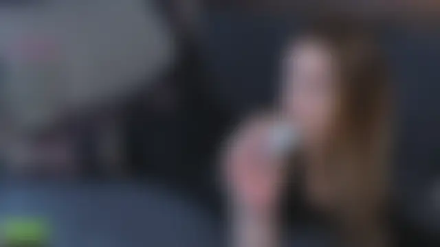 Онлайн чат EmilieLong