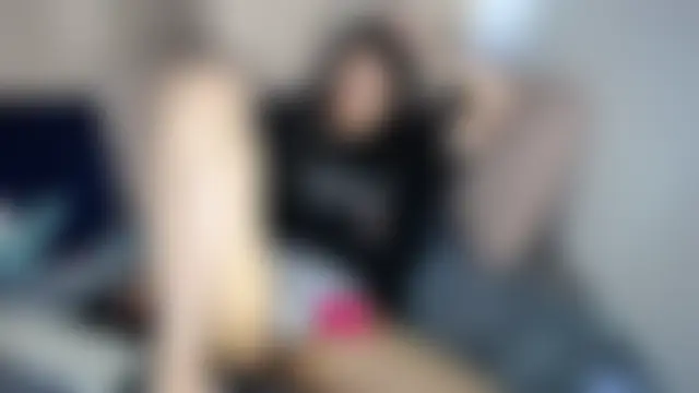 lessliee22_ élő chatszobája