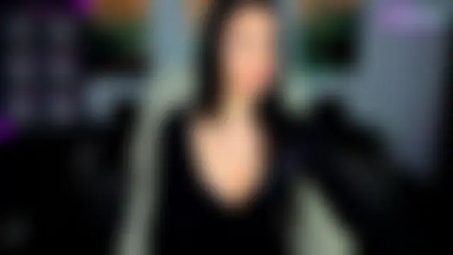 Angelina_Clarks élő chatszobája