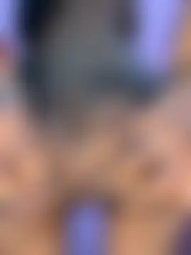 Sala de chat ao vivo de Small_Titss