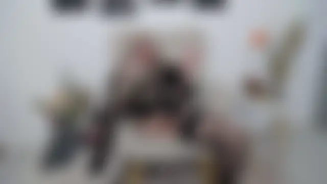 EmilyLoove live-chat rom