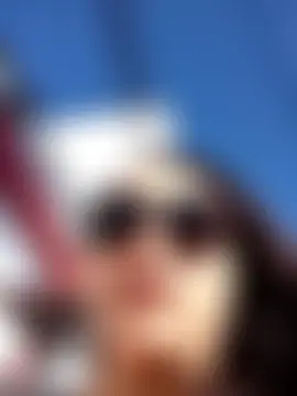 SabrinaVantress' Live Chat Room