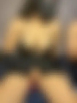 Pokój czatu na żywo – Sassy_Annie