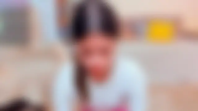 Chat soba uživo modela AngelesBenitz