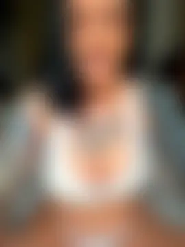 EmilyDiazofficial: δωμάτιο απευθείας συνομιλίας