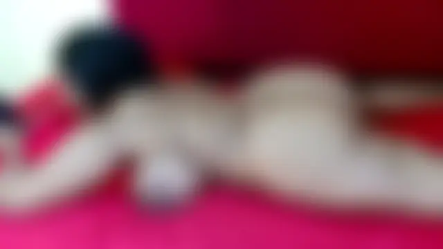 غرفة دردشة HugeTitisxx المباشرة