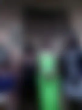 holygrail001 élő chatszobája