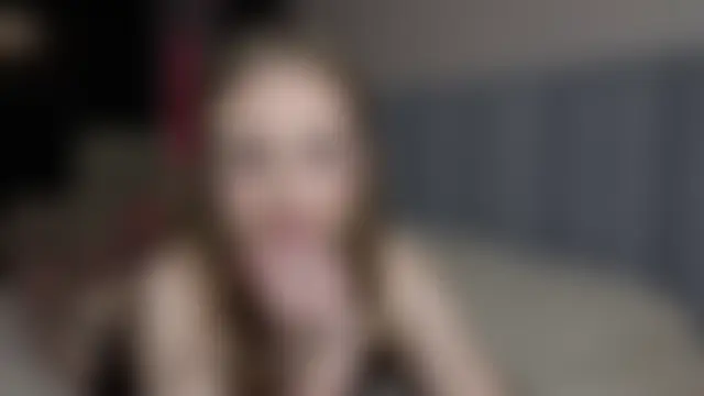 XXX chat uživo modela Pussyya777