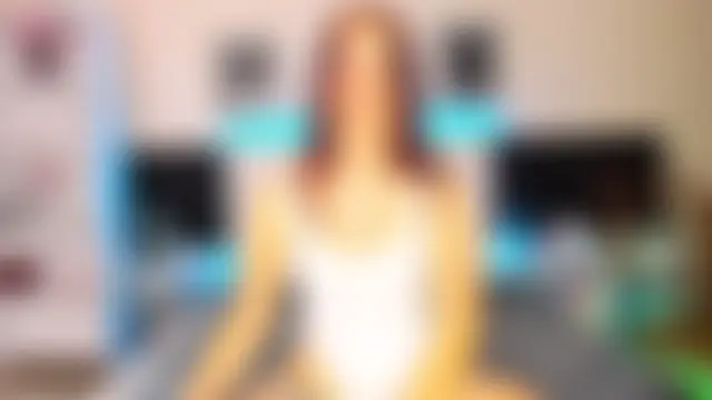 XXX chat uživo modela KiraNeeww