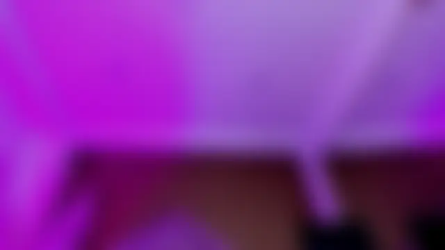 Violett_hott_ élő chatszobája