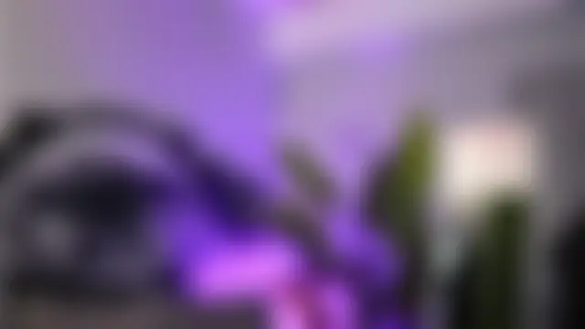 غرفة دردشة RaquelleVon المباشرة