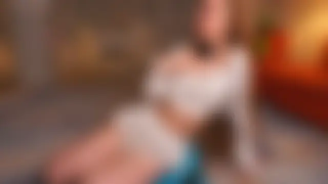 SharaNewbern Chat Room in diretta