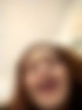 ห้องแชทสดของ Dakota-Bruce