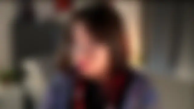 Phòng Chat Trực Tiếp NelleMihalko