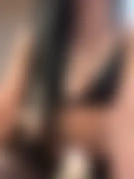 Show modela Sweet_little_gir na web-kameri