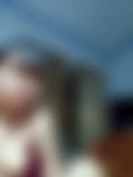 Emyeusexy88 Adlı Modelin Canlı Sohbet Odası