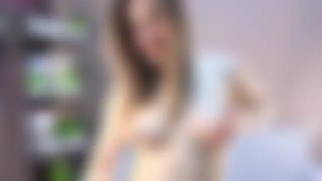 غرفة دردشة EmilyVale المباشرة