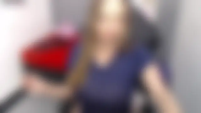 Cristal_BigTits 现场聊天室