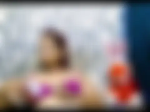 Hot_queen58 élő chatszobája