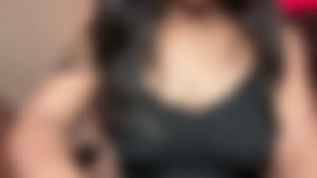 Onlyishuu élő chatszobája