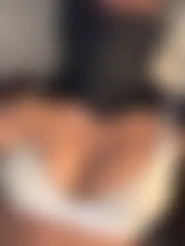 XXX chat uživo modela KiaraAmara