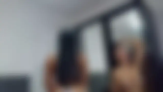 Srta_Jhenny's Live Chat Room