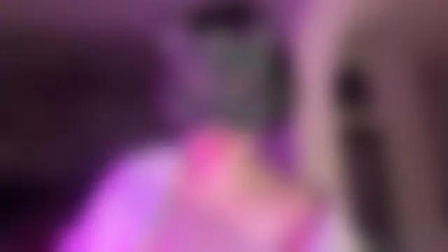 NatashaSaade – Naživo chatovacia miestnosť