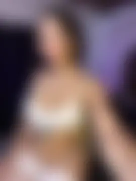 Živá chatovací místnost anoramarlowe