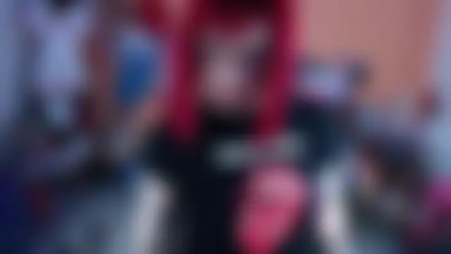 MissMiia2's Live Chat Room