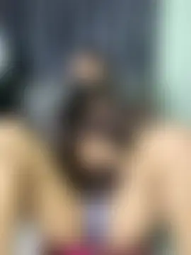 Ly_Coca2's Live Chat Room