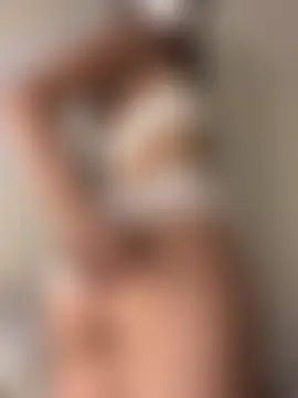 Show de CharmingMysterious na webcam