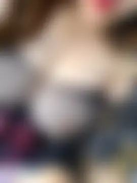 Rubi_9ahbouna's Webcam Show