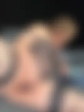 ห้องแชทสดของ LadySaraNoir