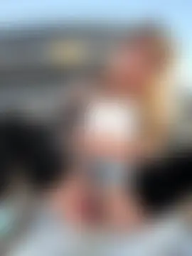 ห้องแชทสดของ SheIsSomething