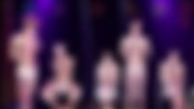 Pokazy przed kamerką – AOA-boy