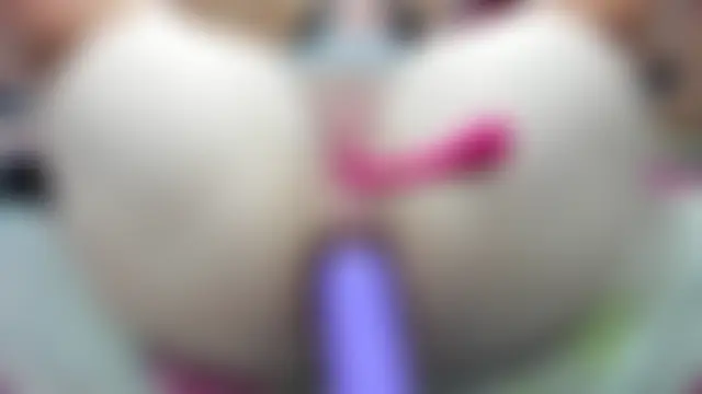 BrendaWildd's Live Chat Room