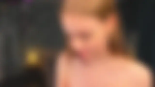 OdellaFrake's Live Chat Room