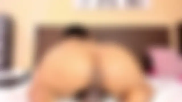 Chat soba uživo modela Kim_Baker1