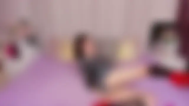 MiaKarlos' Live Chat Room