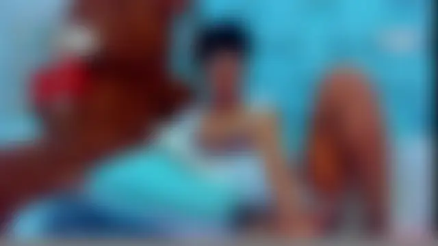 hazellanee লাইভ চ্যাট রুম